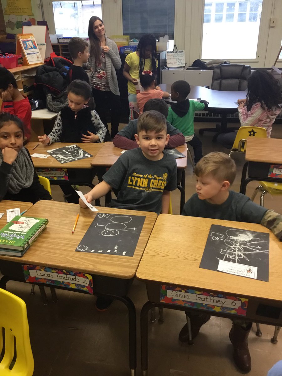 MrsJCuthbertson's tweet photo. We had "snow" much fun today with our Preschool Tiger Buddies. #22Tigers https://t.co/HirVETdkvb