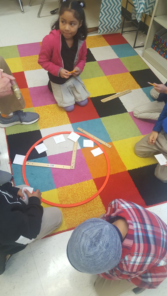 MRSSALAZAR18's tweet photo. @LFLions Telling Time during our 3 Act Task ⏰ https://t.co/m9ypvQnRAJ