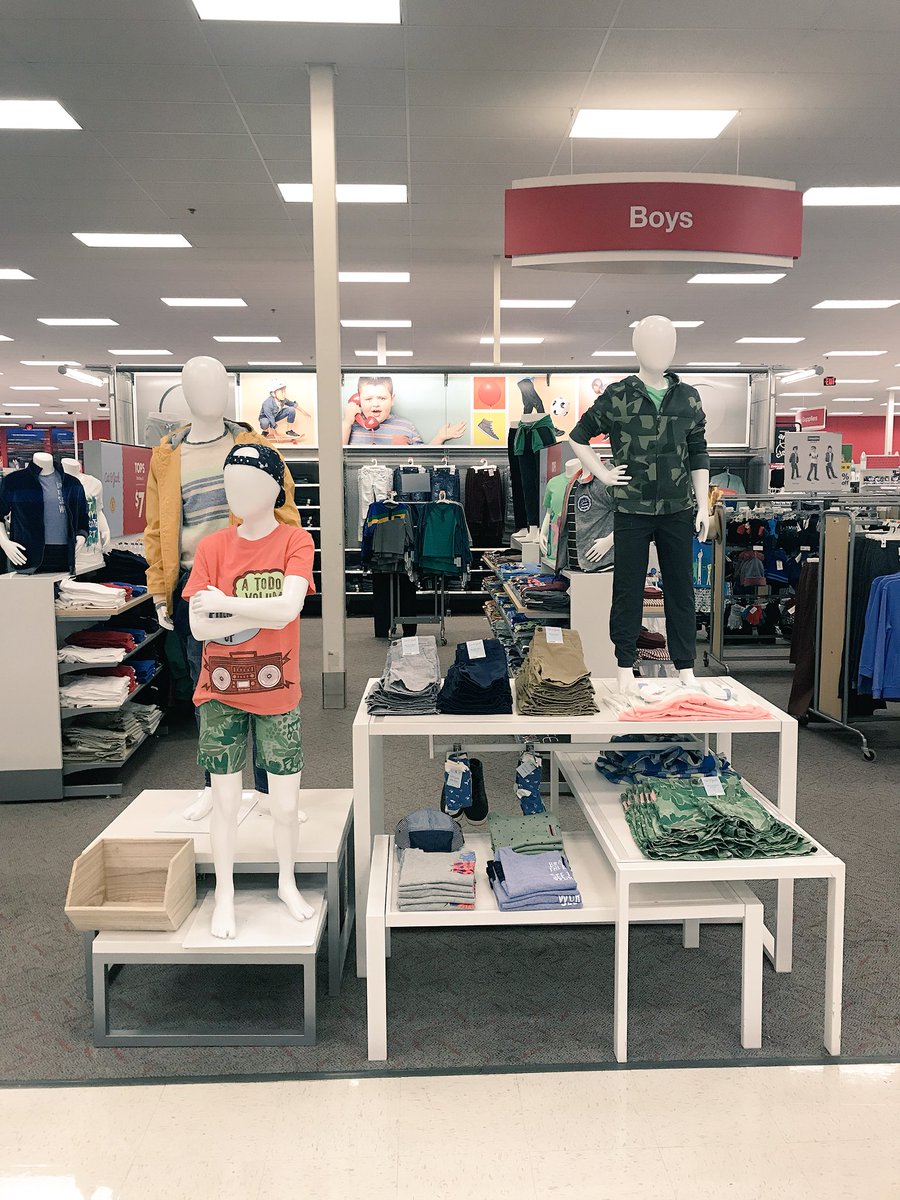 klawder's tweet photo. Boys is looking fresh! 🙃🧢☀️ #VMGforAV #D117StandsForStyle https://t.co/xqqDo6OMWq