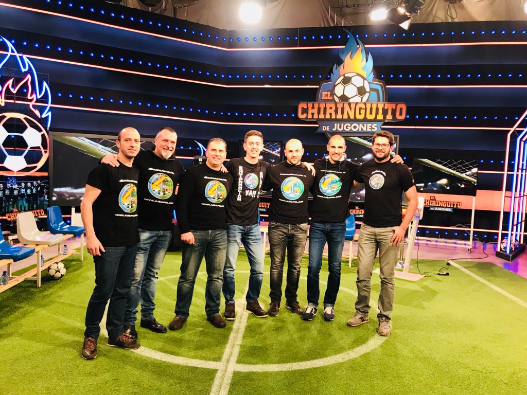jusapolmadrid's tweet photo. Muy buena acogida de @elchiringuitotv a @jusapolmadrid 
Gracias.
#EquiparacionYa 
#ProhibidoRendirse https://t.co/KAmr0wSbJW
