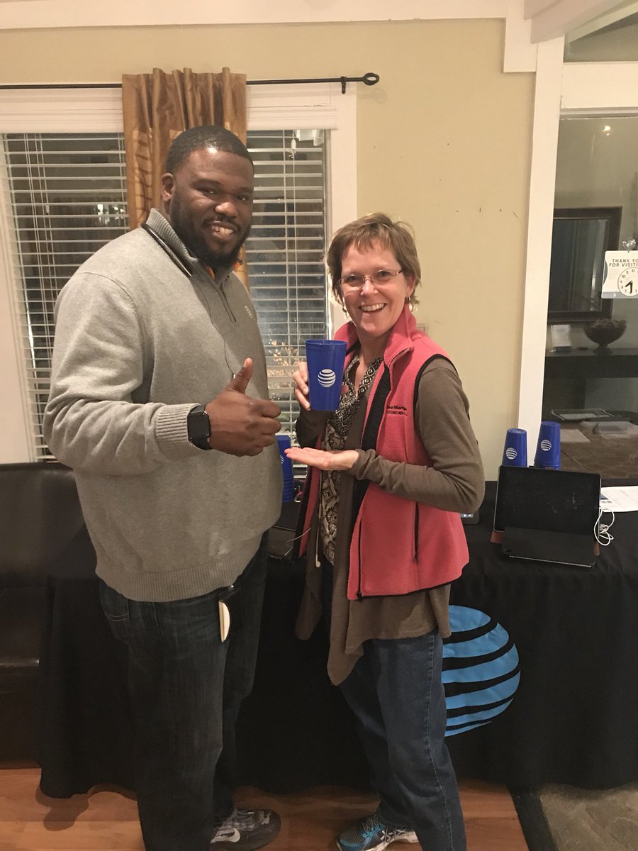 Table Day at Woodland Park Apartments!!! We stay grinding  for that Entertainment!! Another happy customer!!! <a href="/theShoppesLC/">ShoppesLC</a> <a href="/theriddler704/">Stephanie Riddle</a> @MidAtlantic1860 <a href="/404girl/">Betsy Francis</a>