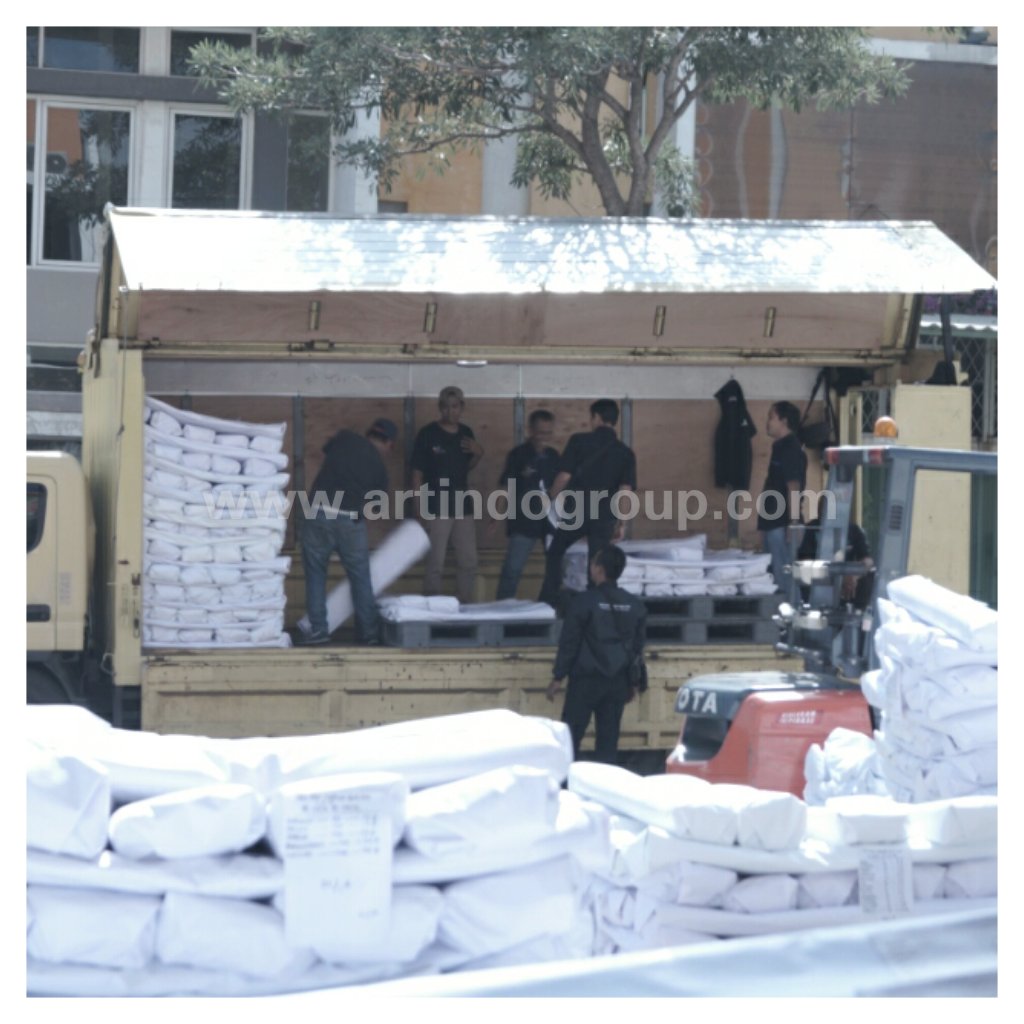 ArtindoGP's tweet photo. kerjaan Artindo sedang numpuk ni,ada yang mau nambahin? #matte #carbranding
#sewaLED #epson #revo #scitex #hp #mattan #stickerlift #cakung https://t.co/EuzDGBC0Z4