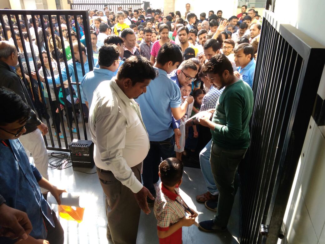 JciSurat's tweet photo. Glimpse of Open Surat Drawing Competition Finale... https://t.co/eFOAjBpRnL