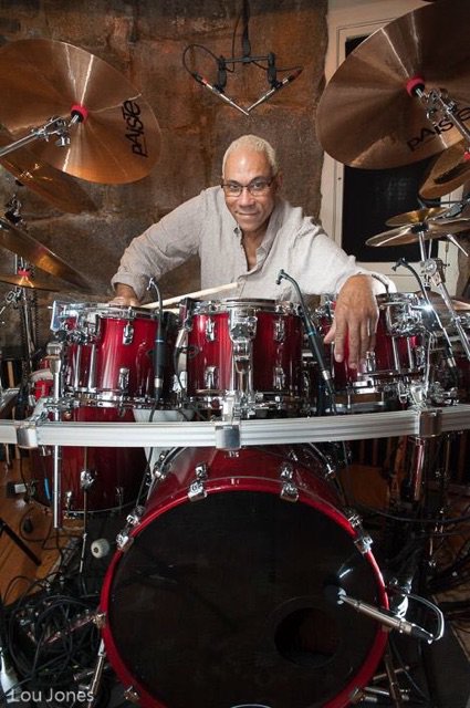 Thunder_Smith's tweet photo. I'll be @ the @EarthworksAudio booth Saturday 1/27 from 1:30-2:30 @NAMMShow #NAMM2018 #NAMMShow @PaisteNation @PearlDrumCorp @DaddarioandCo https://t.co/r2U4gpHY6a