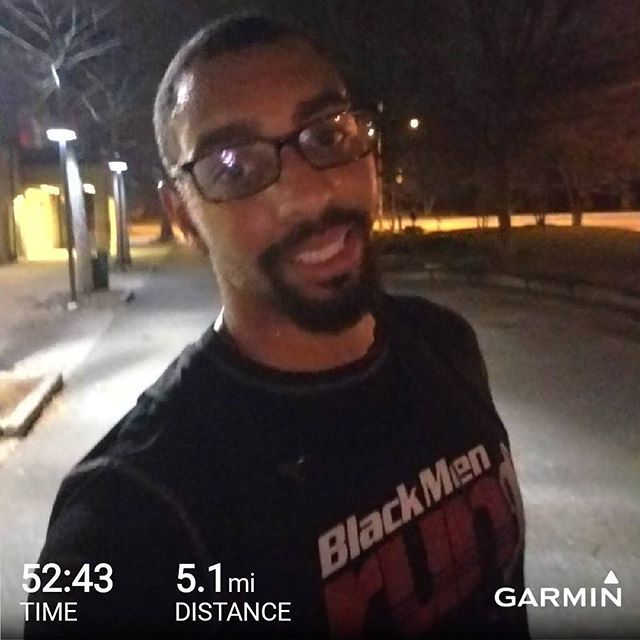Run #11: Nice easy 5 miles to kick off the week with my #BMRPhilly fam. Gotta keep it going. YTD: 54.2 miles #marathontraining #BlackMenRun #SinfoniansRun #ITBRunner ift.tt/2Dvxcfi