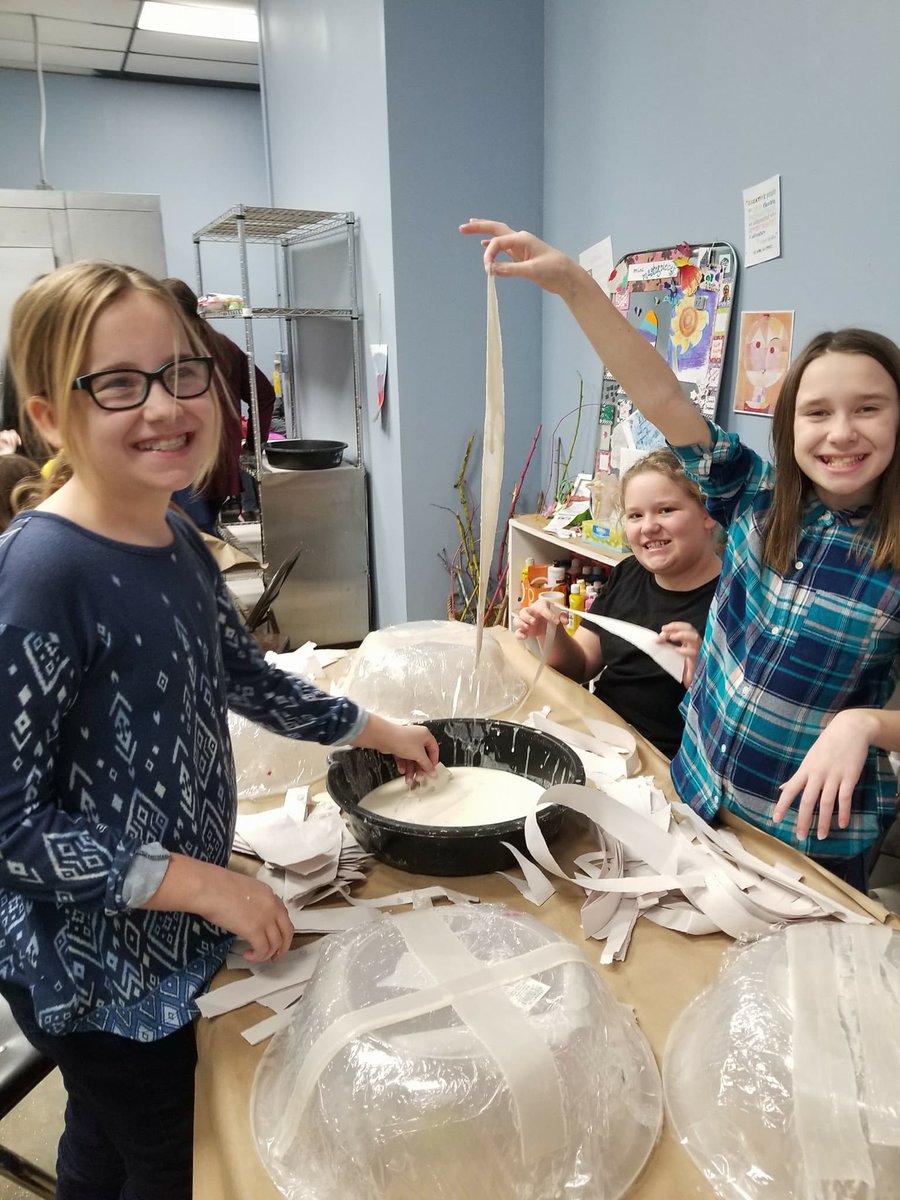 ArtWorksRC's tweet image. Just another MESSY MONDAY!
We had a studio full of Girl Scouts tonight and we had a sloppy, sticky, super fun time! Paper Mache is such a great high sensory art experience. We cannot wait for these girls to come back in February to paint and finish their bowls!