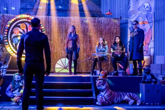 ภาพโปรโมทของ #TheFlash Ep. 4x11 — “The Elongated Knight Rises” ครับ (3)

[เปิดตัวคอสตูมใหม่ของ Elongated Man]