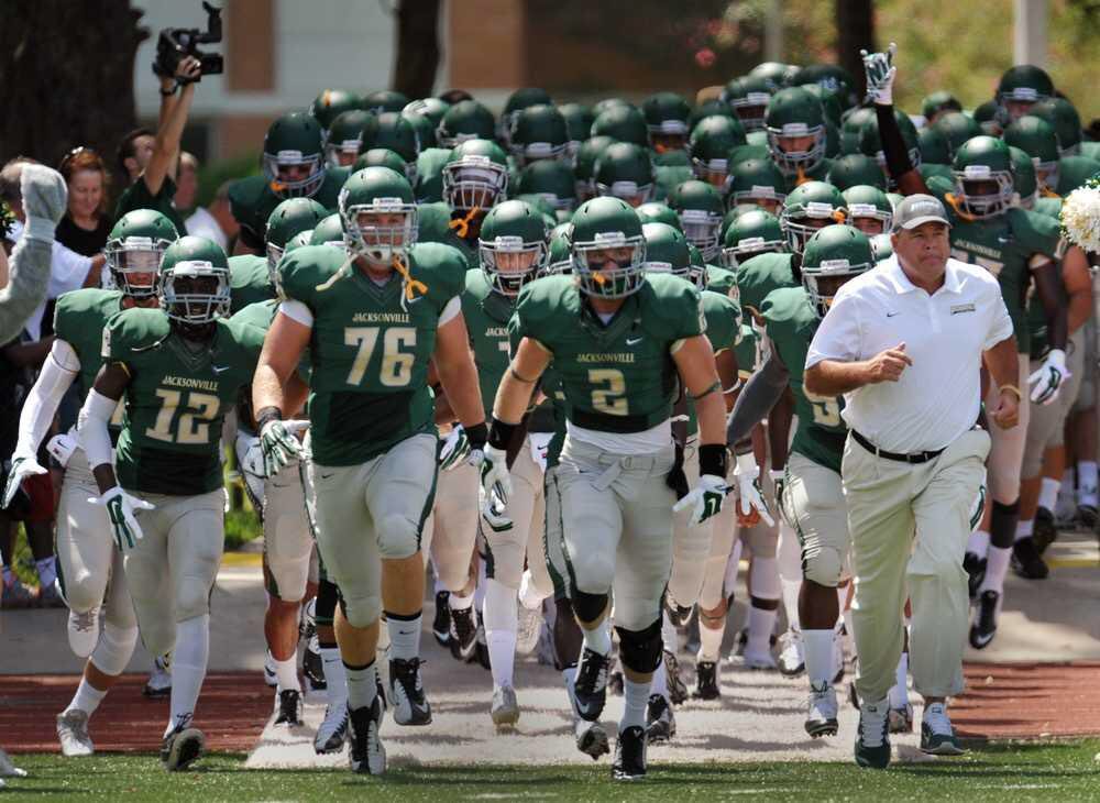 ethanfhull's tweet photo. Proud to announce that I will be continuing my athletic and academic careers at Jacksonville University! #GoPhins https://t.co/Jixs8POlgK