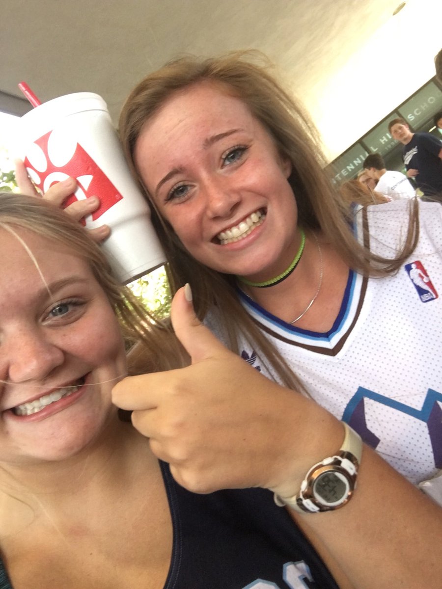 McKinleyLamp's tweet photo. Happy bday JJ 🎉!!! Thanks for bein my girl all these years #springbreak2010 #8thgradeDemerits ;))😈 Love you 💩head https://t.co/KJlaJlHeEG