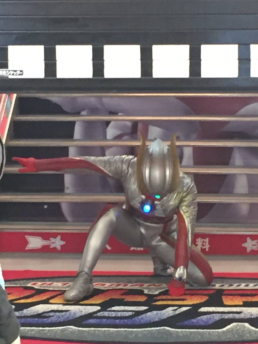Taito_Tedori's tweet photo. ウルトラマンスタジアム今日のオープニングウェルカムは、 #ゼロ が登場✨💕
スクールでは、 #ギンガ  #ビクトリー  #メビウス が登場   握手撮影会には  #オーブ が登場たくさんのヒーロー達に会いに来てネ💖✨詳しくは、ポスターを確認してネ‼️🌟待ってま〜す。ヽ(´▽｀)/✨ https://t.co/dBAyBNf1Iw