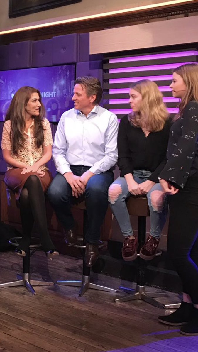 Dilan Yesilgoz Zegerius On Twitter Bij Rtllatenight Van Humbertotan Ook In Gesprek Met Nina 16 Jarig Meisje Dat Met Haar Zus En Vader Een Inbreker Greep En Aan De Politie Overhandigde Wat