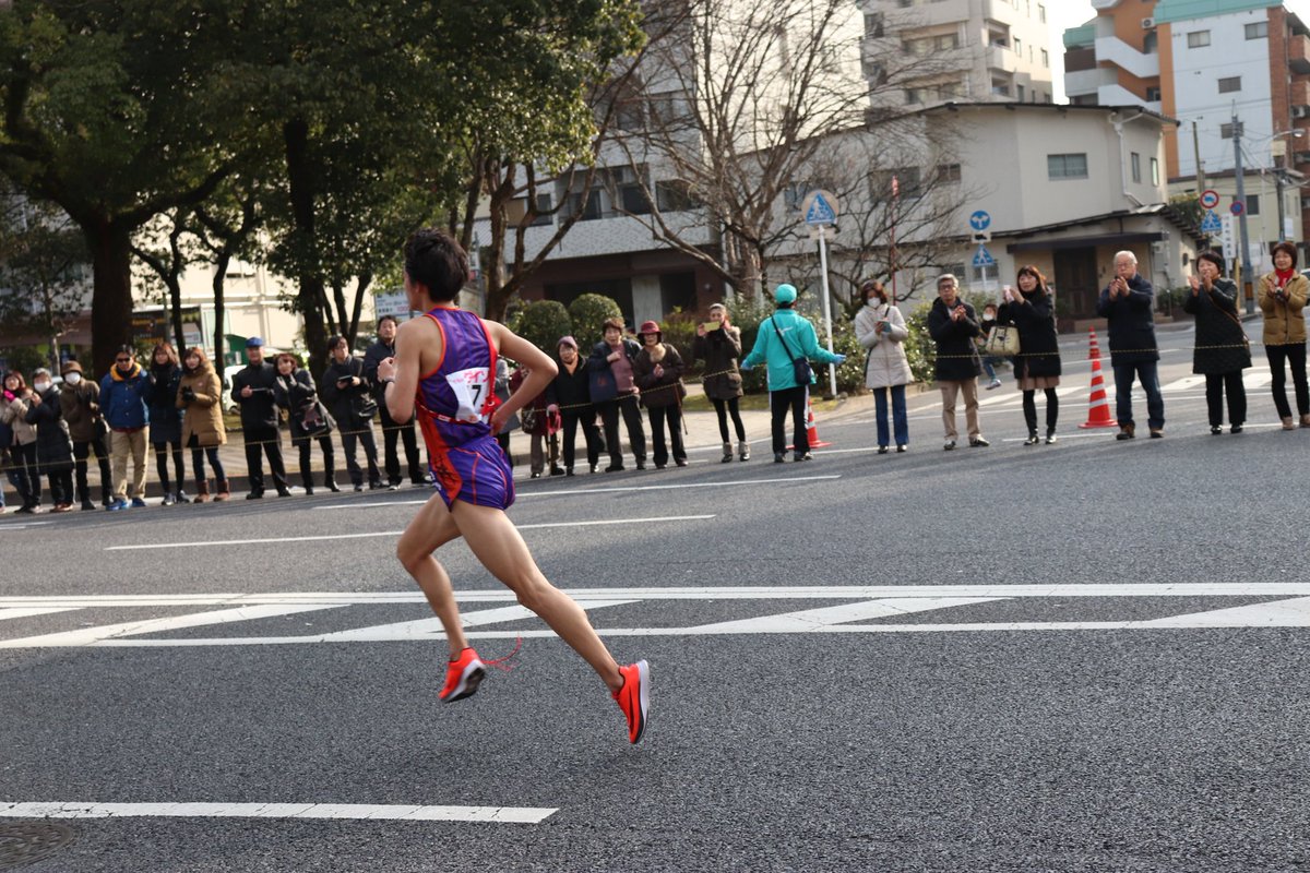 ゆーこ على تويتر 關颯人選手 走り方めっちゃ好き 追いつかれてからも設楽選手の後ろにつくんじゃなくて横で走る姿に 勝つんだっていう気持ちがみえた 都道府県対抗男子駅伝