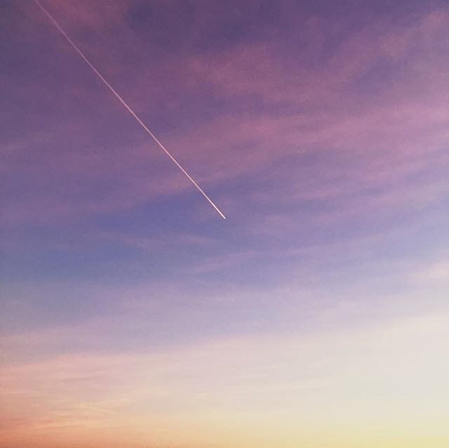 _kristinb's tweet photo. Real life gradient. 🌈
.
.
.
.
.
#abmtravelbug #bbctravel #travelblogger #bedarling #darlingmovement #darlingweekend #thatsdarling #capturerad #thecreative #exploretocreate #flashesofdelight #girlsthatwander #instamagazine_ #letswander #livefolk #life… https://t.co/gpvL0dFnec https://t.co/bbeDdoA6Lz