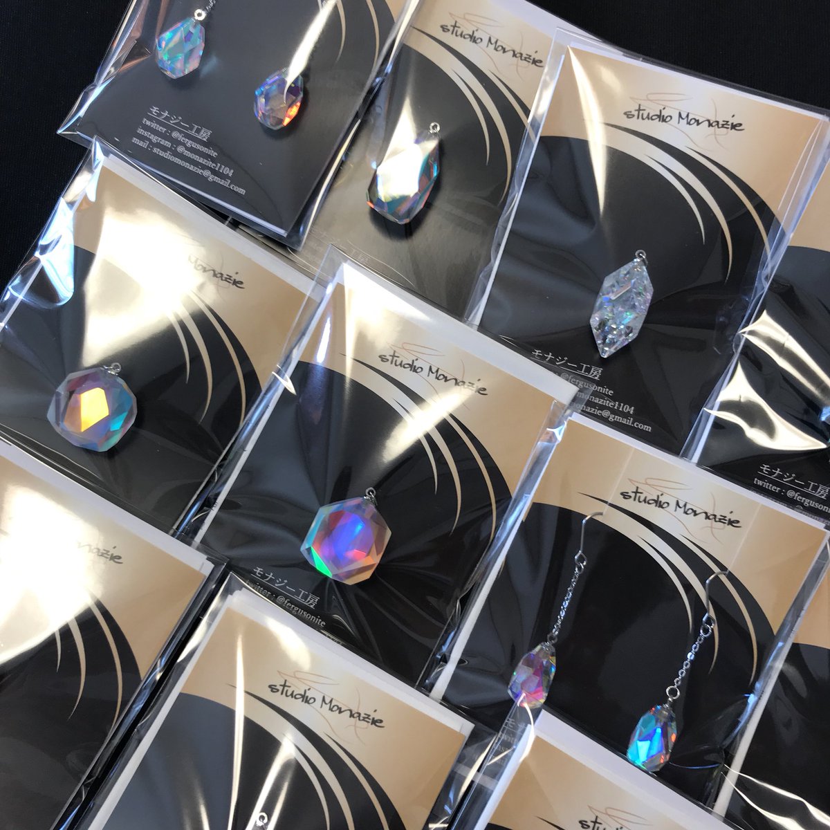 Lupopo_cafe 初めて参加させていただきます。 ダイクロガラスを貼り