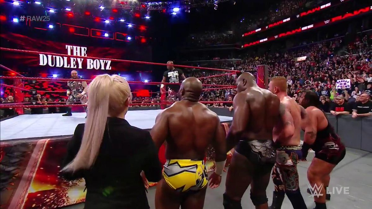 WWE Español tweet media