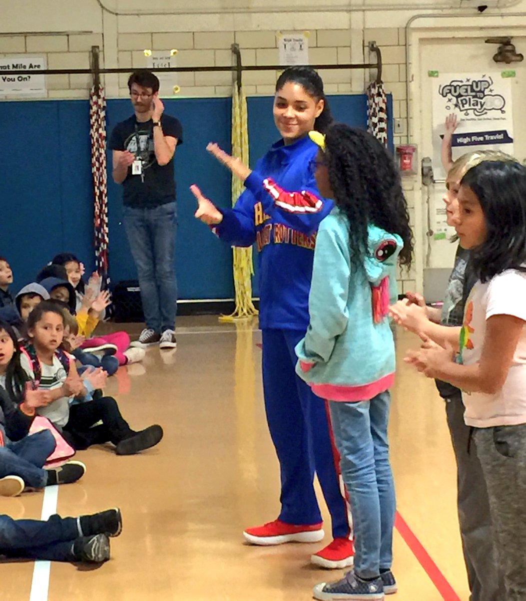 AmyLloydATX's tweet photo. @CunninghamCobra Elem ❤️’s #AceJackson from the #HarlemGlobeTrotters ! Thnx for your anti-bully message & cool B.B. tricks! @Crissa_Ace1 https://t.co/nkBhs1ixkm