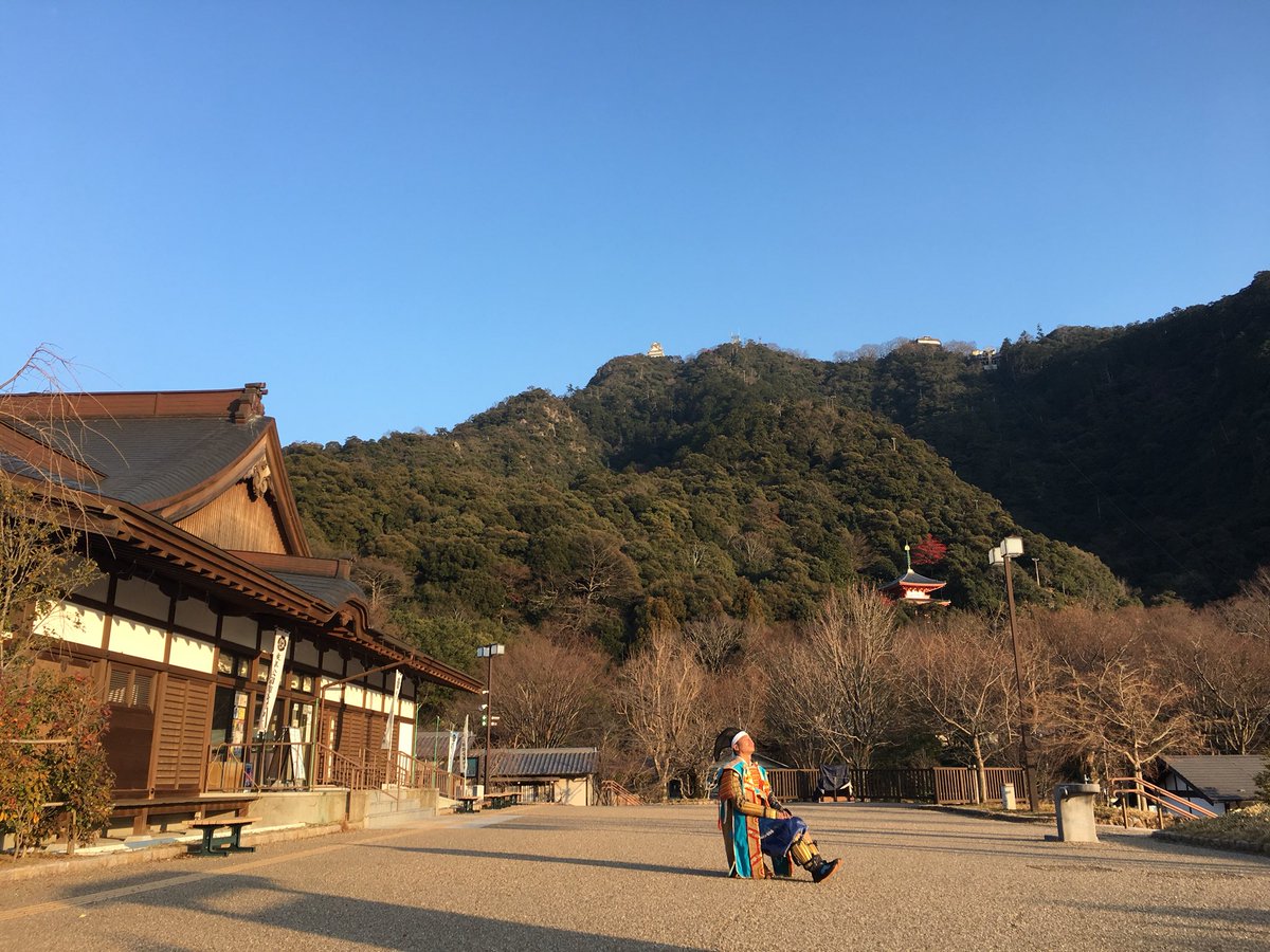 岐阜城盛り上げ隊 公式 A Twitter 多くのお客様と盛り上げた後は 心にポッカリと穴があく 皆と出会った時間は 奇跡であり必然である 皆に会えるのを楽しみに致しておるぞ 心に穴が空いた 孤高の光秀 W