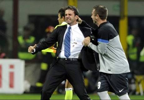 March 2013 - Cassano and Stramaccioni had a fight in the dressing room after training. Cassano teased Stramaccioni by calling him the "new mourinho" during the burst up