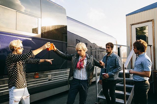 RikerLynch's tweet photo. Backstage vibes in Tokyo, only we’re not in Tokyo in this photo... https://t.co/Z5M9kDpeKE