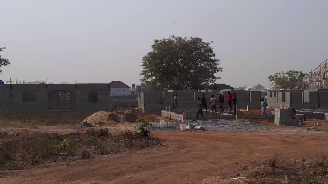 PisonProperty tweet picture