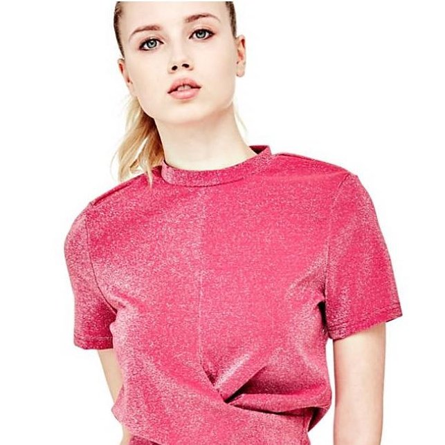 Lo nuevo de #guess que nos llega para enamorarnos!
#Pink #picoftheday #new