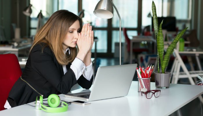 divazzoindia's tweet photo. Issues faced by women at her #workplace
https://t.co/Y7hELL6RLF
#Society #JetPlane #DefenceOfficer #SexualHarassment
#WidespreadProblems #VulgarComment #ObscenePicture #SexualBehavior #Promotions #Molestation #GenderInequality
#MaternityLeaves #TheGenXTimes #GenXiMedia #Divazzo https://t.co/RZDThdQaA2