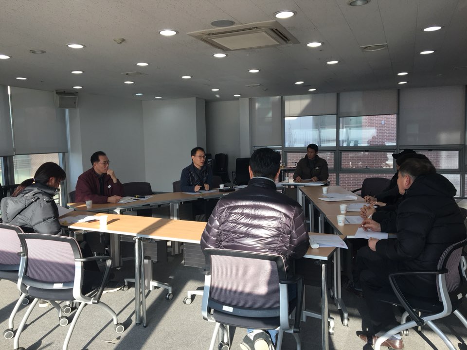 #성남시#중원구보건소 2018년 중원구 방역 및 소독 민간위탁 계약이 보건소에서 진행 되었습니다! 총 6곳 업체로 계약 체결과 더불어 소독업무 수행에 따른 제반사항 교육도 함께 진행되었습니다.^^