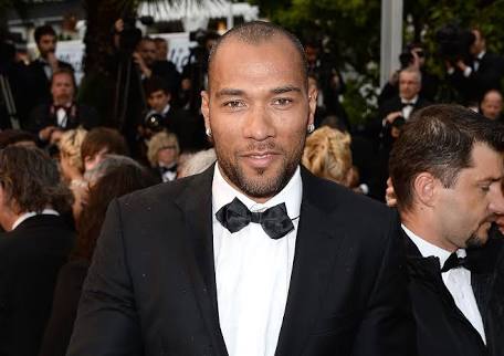 February 2013 - Inter tried to sign any free agent striker as they had injury problems. They invited Jonh Carew for trial, who had stopped playing football for a year and had gone into acting. To Inter's surprise he lacked match fitness so they cancelled the deal