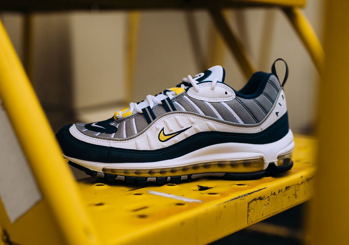 Nike air max 98 fearless 90s sale