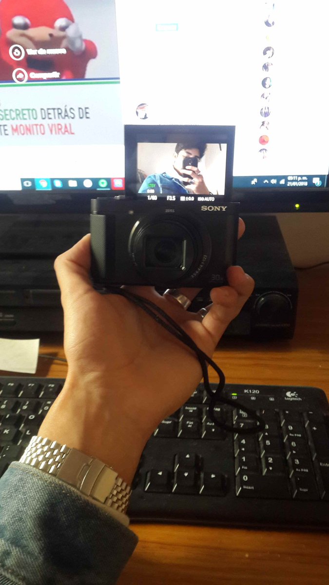 Puvlo69's tweet photo. Amigas entre a la universidad hace 1 mes y estoy más ocupado pero ya tengo nueva cámara y ando más motivado para hacer videos entonces ahora si baby #DisfuncionErectil https://t.co/8juKJoi2Ez