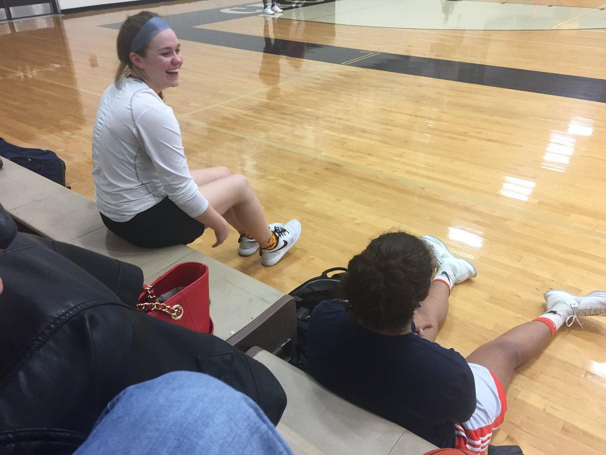 blackmaleRN's tweet photo. This right here is what makes girl sports greatness. The photos show 1000 words!!! #hggirlshoops #UTLBelite #lifelongfriendships #gettingbackintheswing #rehab https://t.co/VZwrXxzEp6