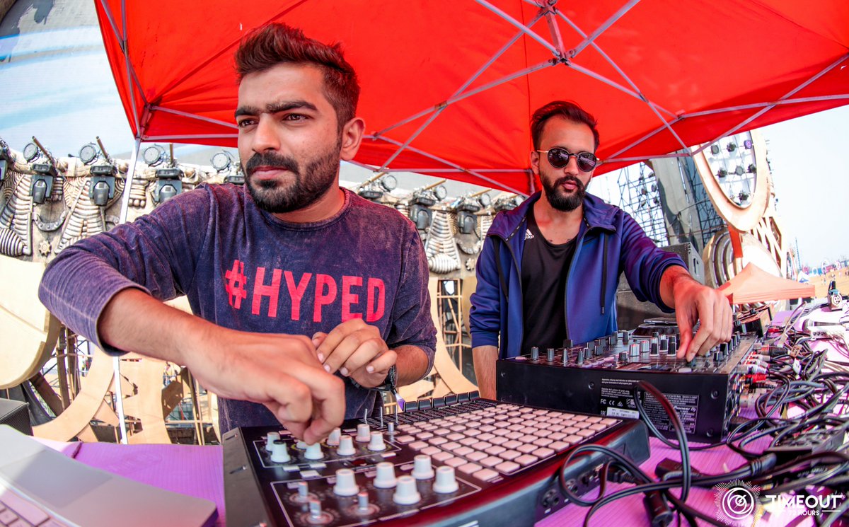 TimeOut72 tweet media