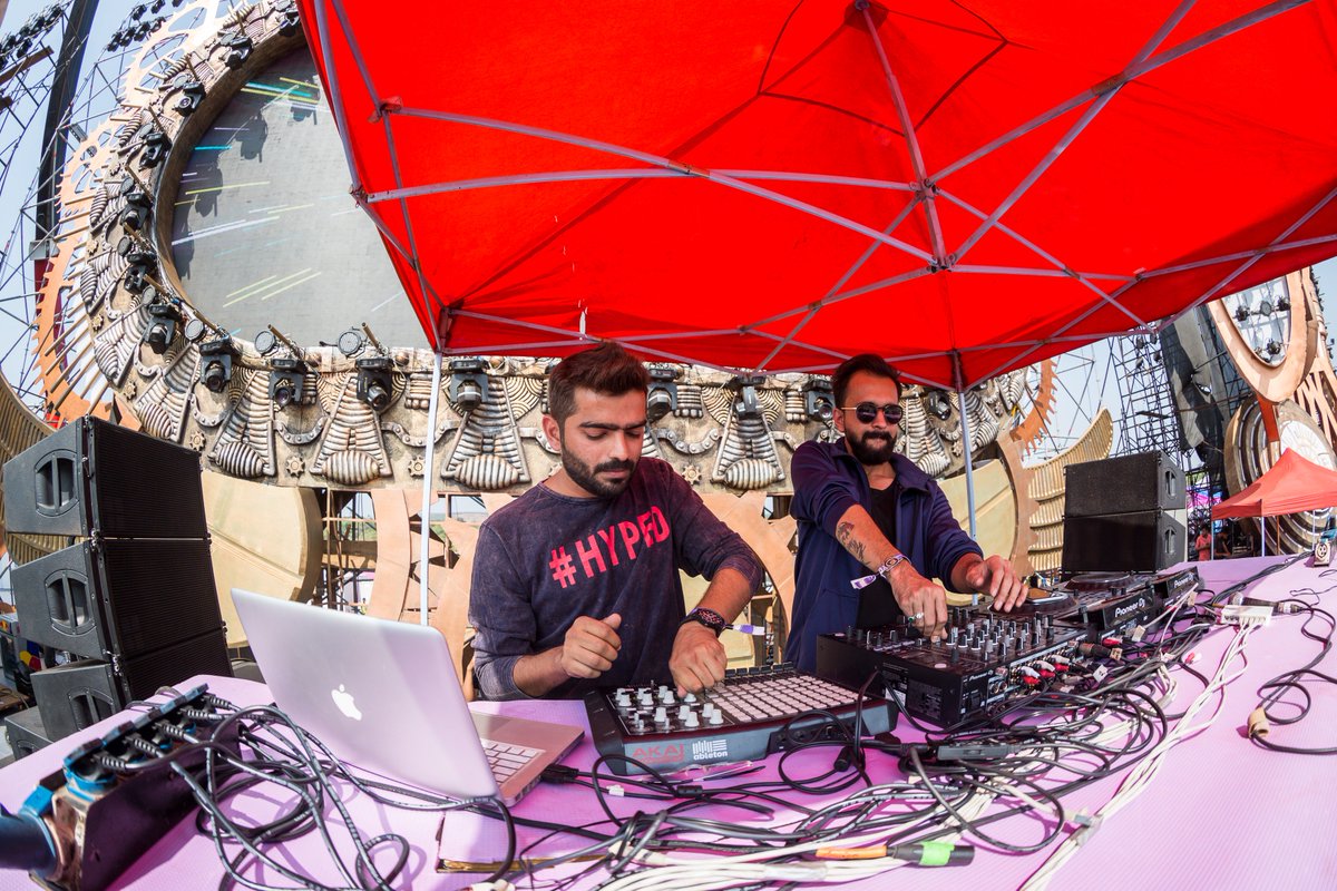 TimeOut72 tweet media