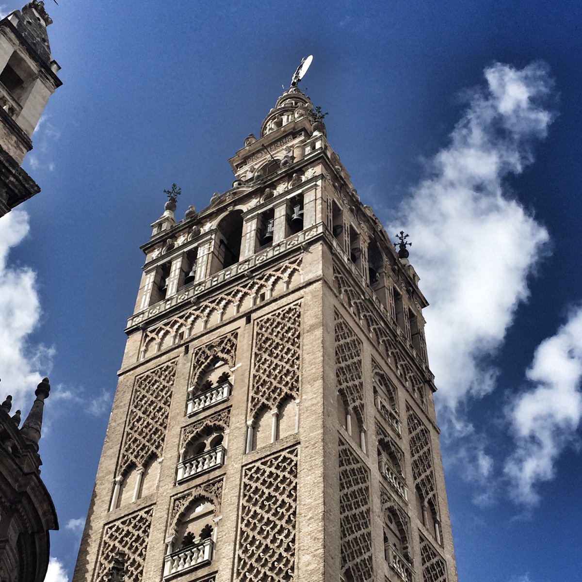 ConcursCocinero's tweet image. La 4a Semifinal del Concurso Cocinero del Año será el jueves 22 de febrero en Sevilla!!!

Si quieres asistir como público, entra en nuestra web ConcursoCocinero.com y apúntate!!!

Os esperamos!!!!

#cocinero #cca #sevilla #chef #cocina