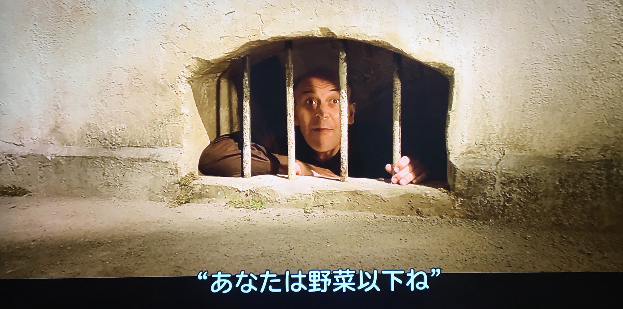 Shiori アメリは公開当時 音楽と見た目で お洒落女子映画と印象付けられたけど こじらせ女子 なる言葉が浸透した現代で公開されていたら 闇具合の方が話題になりそう 一番好きなシーンは 街の排水溝からウィットに富んだ皮肉なセリフを教えてくれる