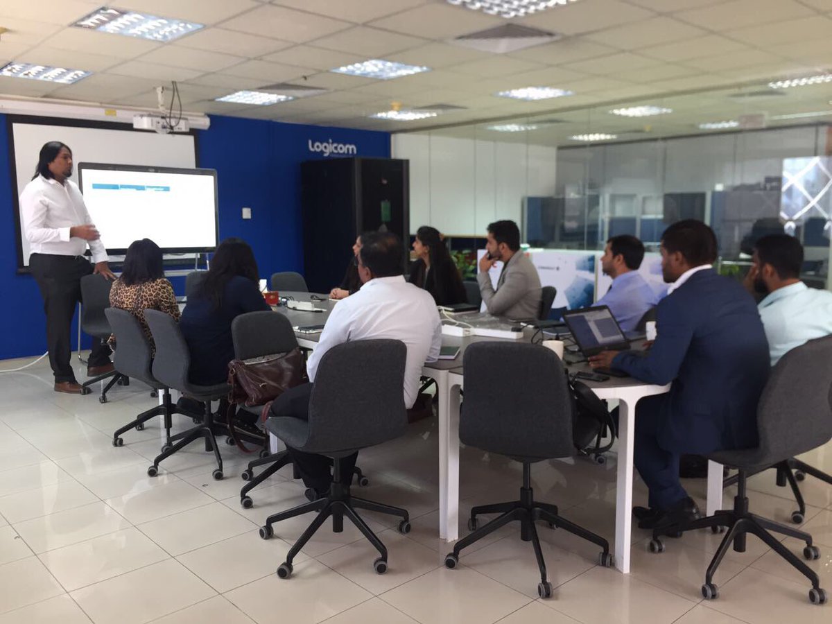 LogicomDisti's tweet image. #HappeningNow a @CiscoServices update at today's Logicom Cisco Partner Workshop, in our #LogicomDemoCafe Dubai