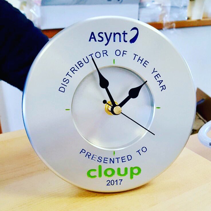 Asynt's tweet photo. Wonder who will be the Asynt #distributor of the year 2018? The race is on! 😀👟🏆💡#teamwork #partnerships #cloup https://t.co/G1Fp55kozs