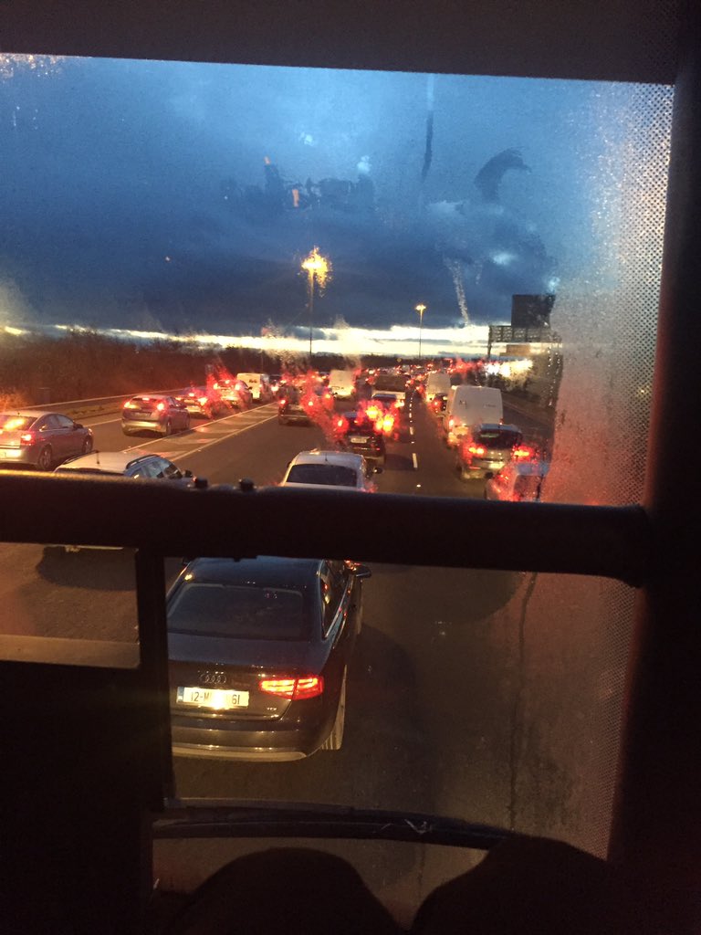 Harriskaty's tweet photo. @aaroadwatch Approaching Dublin airport heading into the city #aaroadwatch https://t.co/e5gNzwPq9s