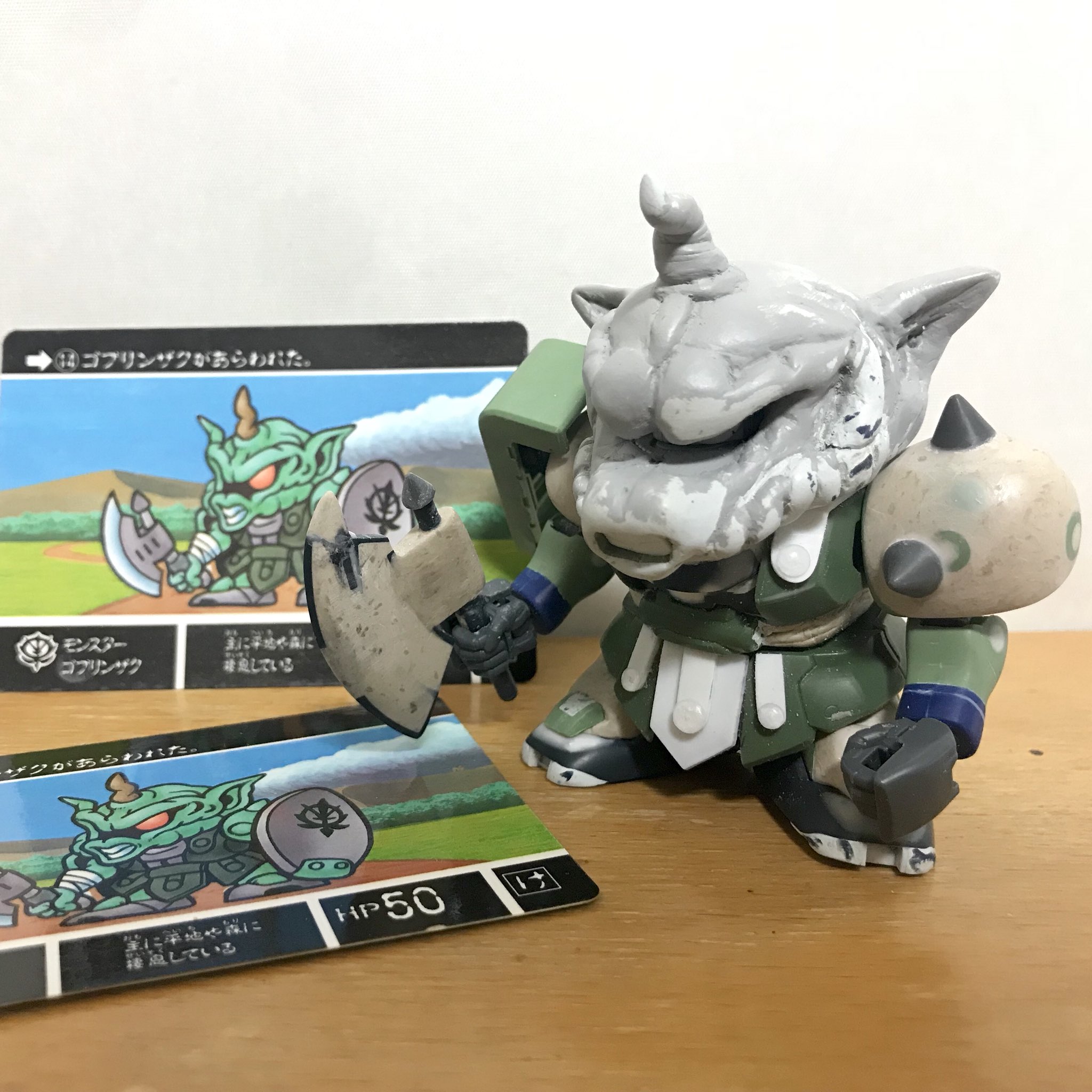 白川周作 Sdザク改造ゴブリンザク 横井画伯のイラストだとゴブリンらしく腕が長め 戦士ザクの長さと明らかに違う 同じザクモチーフながら細かな描き分けで大きく印象を変えているのですね 凄い なのでそれを再現すべく旧ザク前腕 秋葉原工作室 さん
