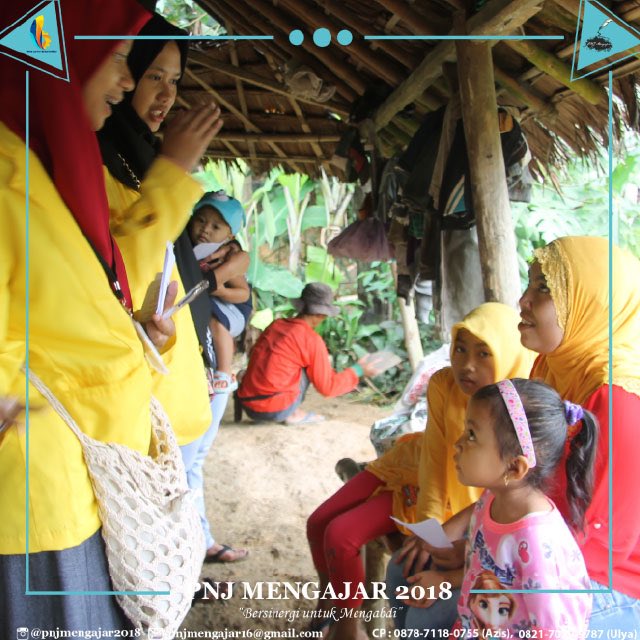 PNJMengajar2018's tweet photo. 21/01/2018 | Sosialisasi panitia PNJ Mengajar ke warga situhiang untuk menjalin ikatan silaturahmi 😊 https://t.co/NvXx6iNq8d