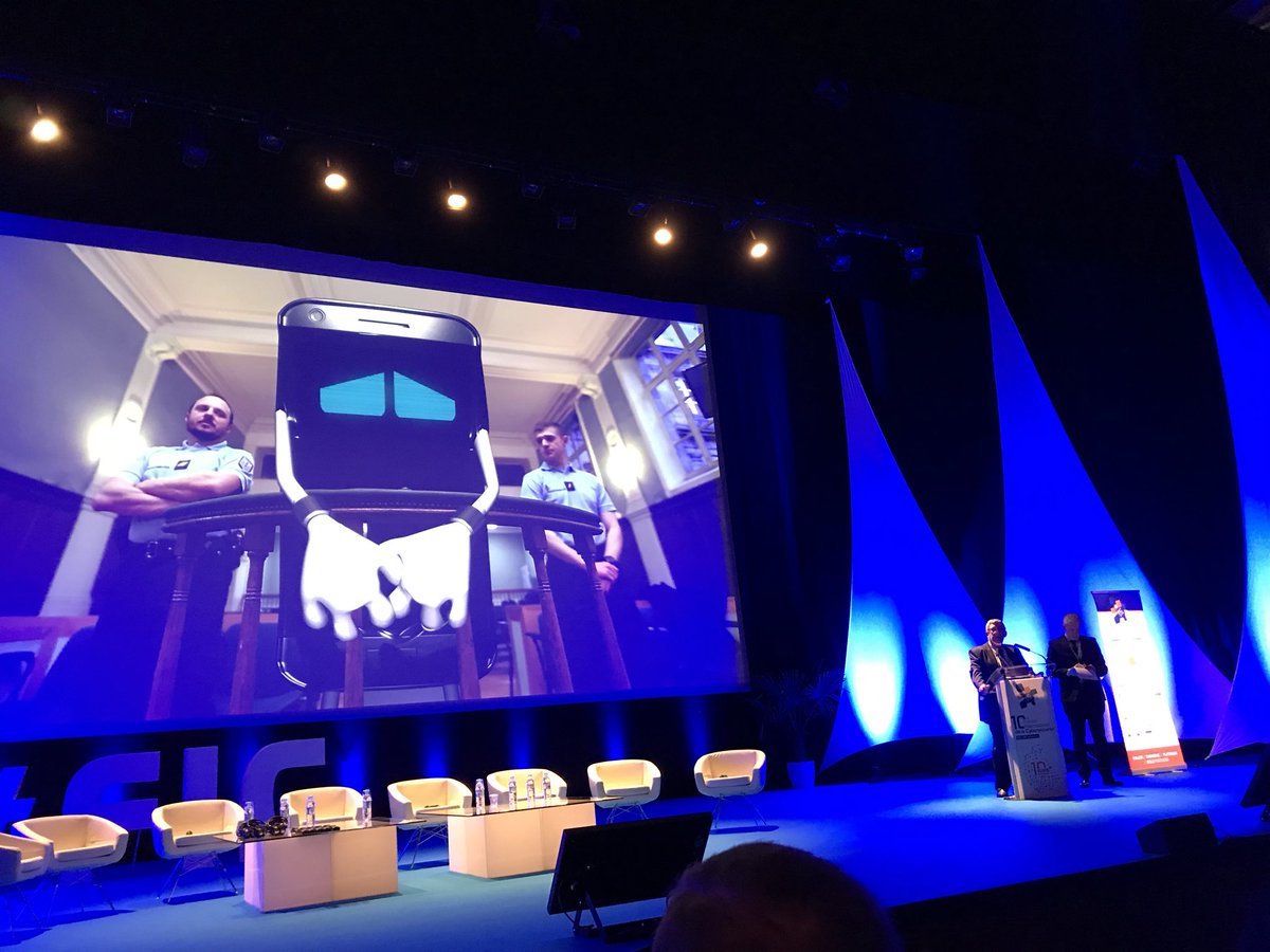 RemyNollet's tweet photo. #LT Introduction de l’ouverture du #FIC2018 par @augouard : l’esprit @FIC_fr c’est le décloisonnement ! #hyperconnection #cybersécurité https://t.co/hSjbKqM8Qh