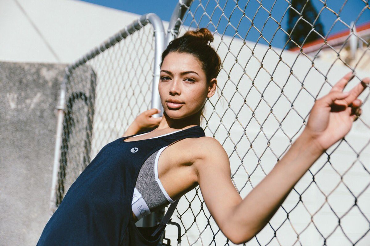 movepretty's tweet photo. Yip, restocked and ready to MOVEPRETTY. Available in Navy + White. #shoppretty #premium #athleisure

https://t.co/E9Z8QePRkI https://t.co/DIyyGkFNjj
