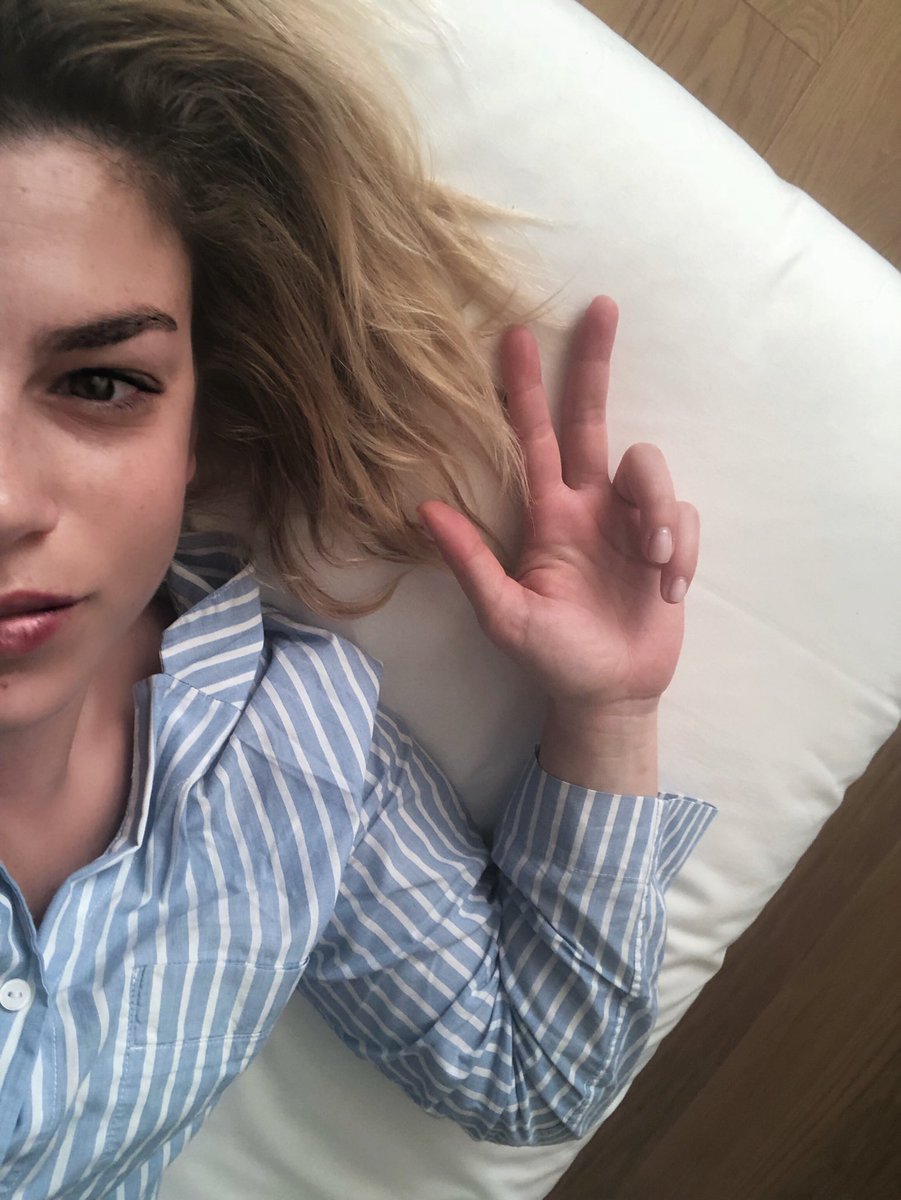 MarroneEmma's tweet image. -3 
#EssereQui