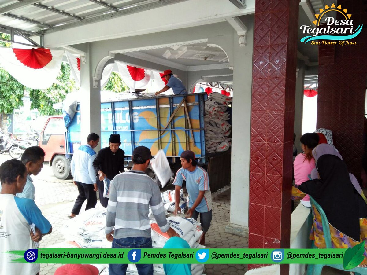 desa_tegalsari's tweet photo. Bantuan sosial berupa beras berkualitas medium kepada 870 KPM dengan jumlah/kuantum10 kg setiap bulannya tanpa dikenakan harga/biaya tebus.
@riobwi @dinsos_jatim @Dinas_Sosialbwi @AzwarAnas_A3 @KemenDesa https://t.co/jK9wMHcgjM