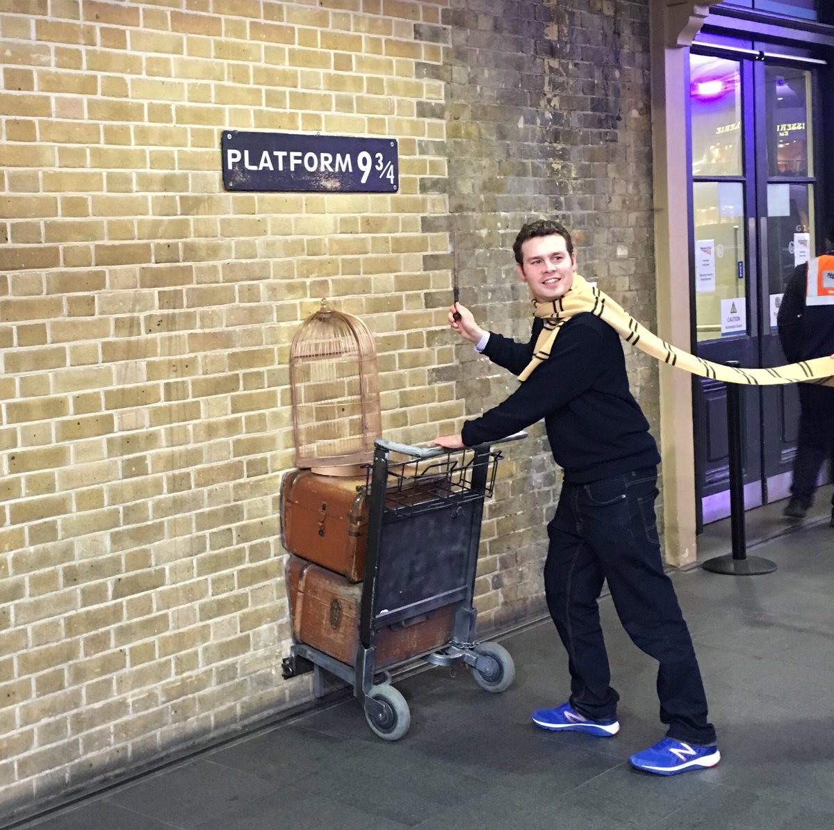 fabian devlin tweet media