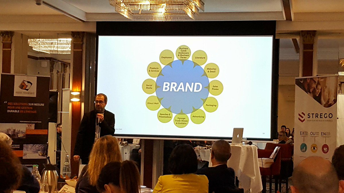 SGDesigntours's tweet photo. #SGDesign est présent ce matin au #CarnetPro avec @olivierauroy de @KantarConsult !
Illustration du "design-thinking" que nous pratiquons au quotidien agilité et adaptation sur mesure aux besoins des clients dans la création. https://t.co/TOC93XKrfi