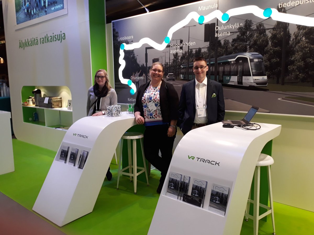 LauraSaarlo's tweet photo. #vrtracktrainee porukka tälle päivälle kasassa ja valmiina #rata2018 tapahtumaa varten #vrduuni #vrtrack https://t.co/dvxuCOdVlm