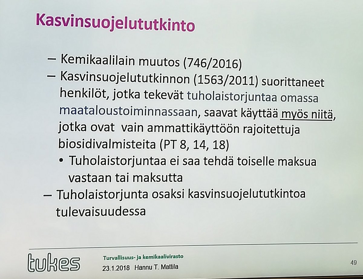 LottaKaila's tweet photo. Maatilaneuvojien koulutuksessa kerrotaan, että #kasvinsuojelu'tutkinnolla saa käyttää myös ammattikäyttöön tarkoitettuja #biosidi'ja (eli esim. jyrsijämyrkkyjä) omalla tilallaan. Tutkinto voi siis olla hyödyllinen, vaikka käyttäisi urakoitsijaa. #suoranalabrasta https://t.co/rTt4X6cTsC
