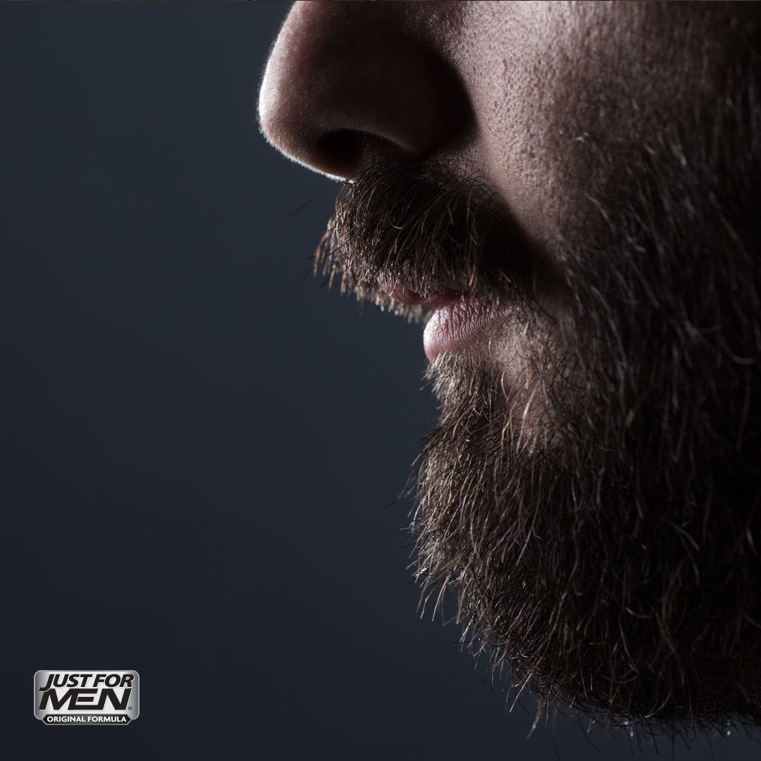 Sakal ve bıyıklarınızdaki beyazlar için endişelenmeyin! Just For Men sakal bıyık boyasi ile sadece 5 dakika içinde gri tonlardan kurtulabilirsiniz.