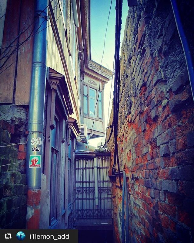 Светланская, 39 from @i1lemon_add 
В подворотнях нашего города #светланская39 #светланская ift.tt/2n2JXUj